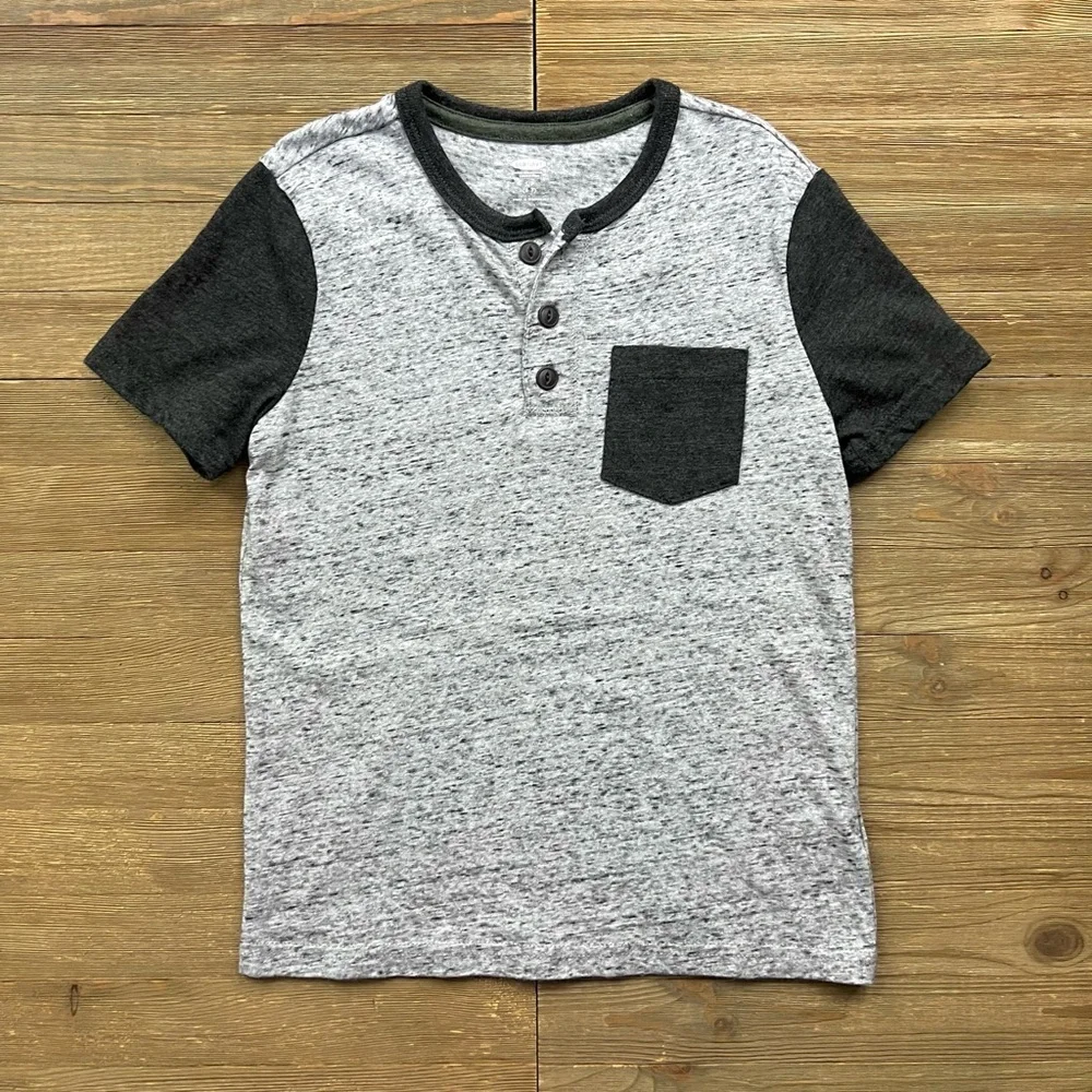 Old Navy Henley & Jeans Outfit